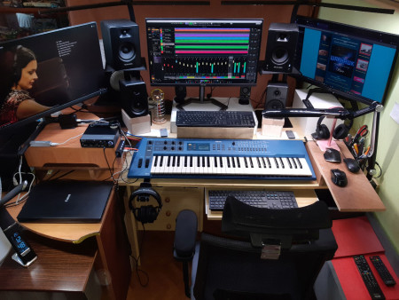 Studio "NEXT MONITORS UPGRADE"...:-)