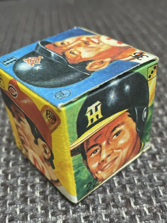 Vintage, unopened Nojimaya baseball badge gum 20 yen Showa retro candy store.